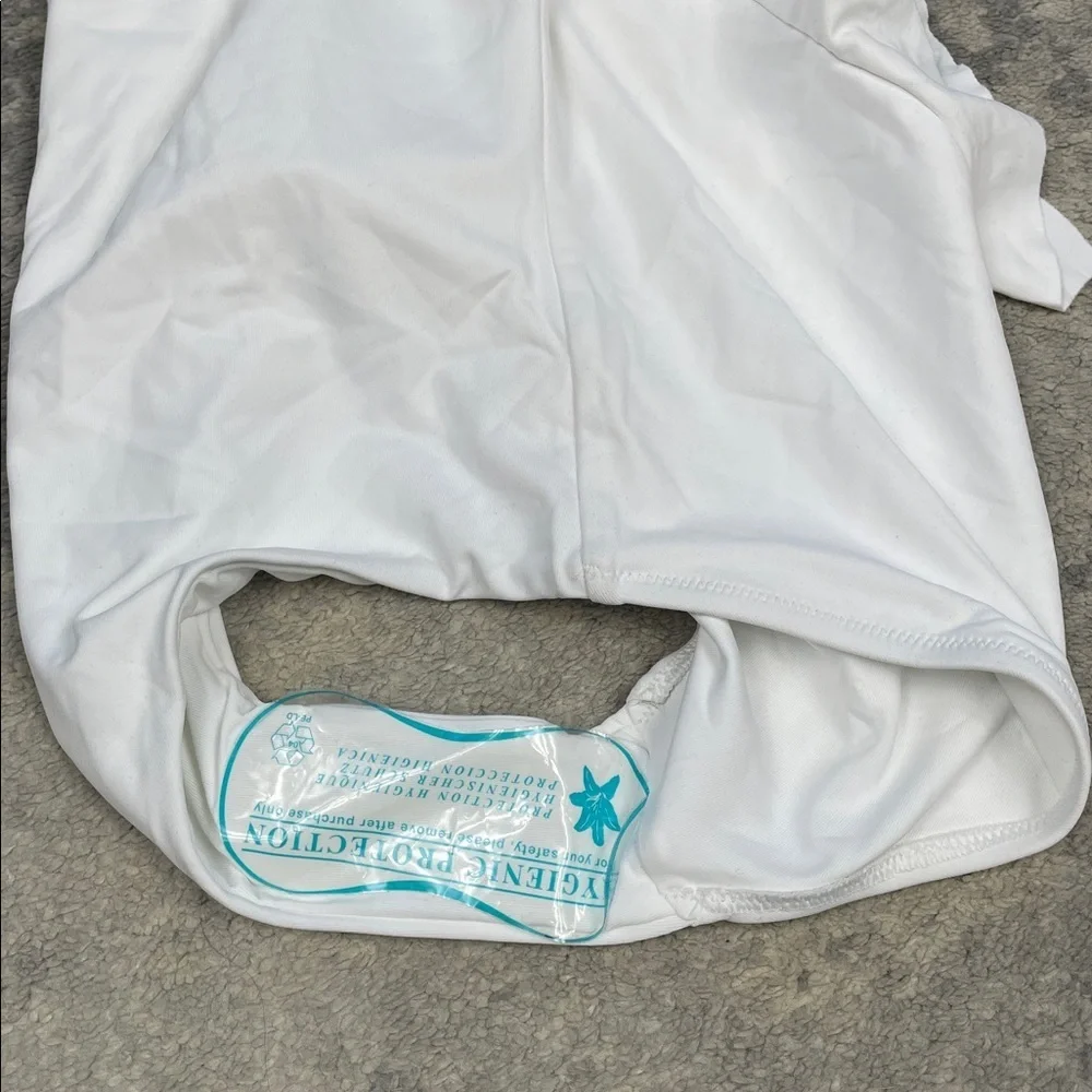 NWT Melissa Odabash Seville V Neck Ruffle One Piece Swimsuit White Sz 6